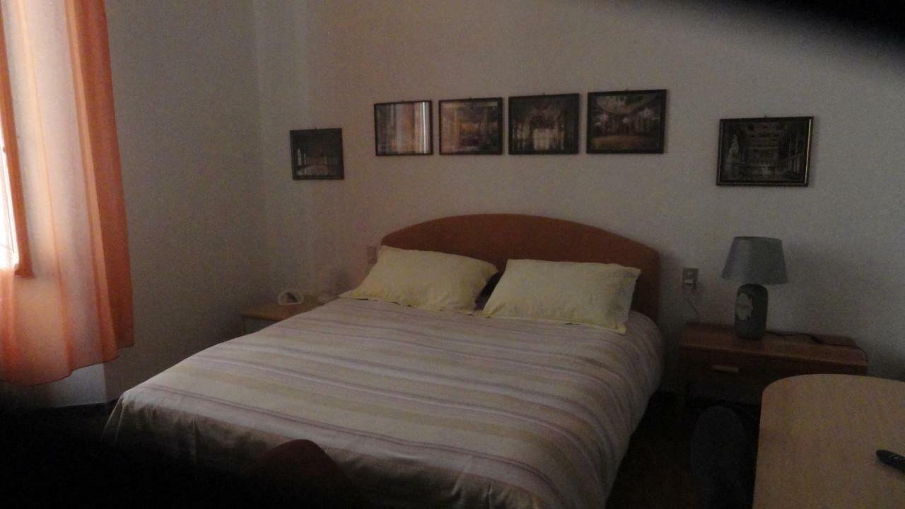 Prione70 Apartment ลาสเปเซีย ภายนอก รูปภาพ